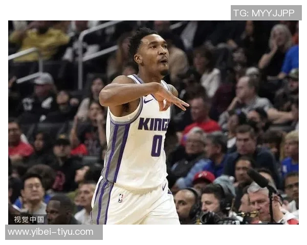 克洛尼上半场表现惊艳10投5中斩获16分2篮板2助攻1盖帽